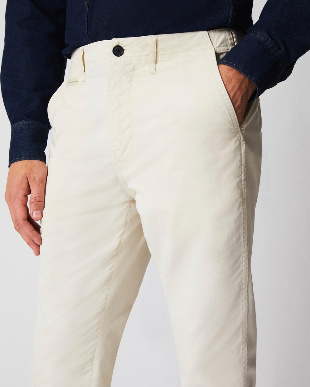 Men Chino Pant Eggshell | Billy Reid Bottoms