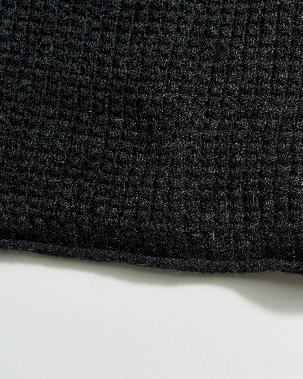 Men Mini Waffle Crew Charcoal | Billy Reid Sweaters &amp; Sweatshirts