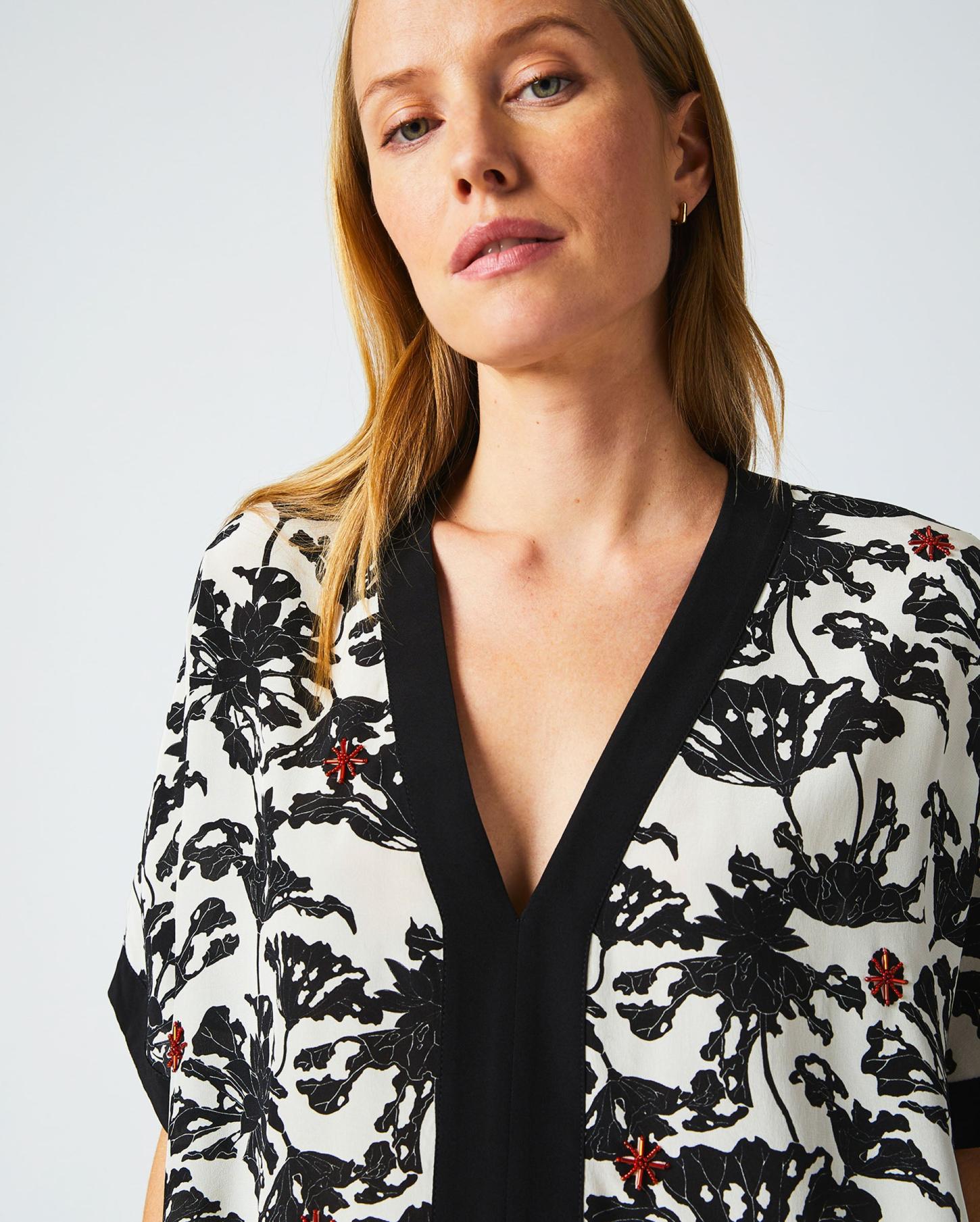 Women Banded Kaftan Blouse Black/white | Billy Reid Tops