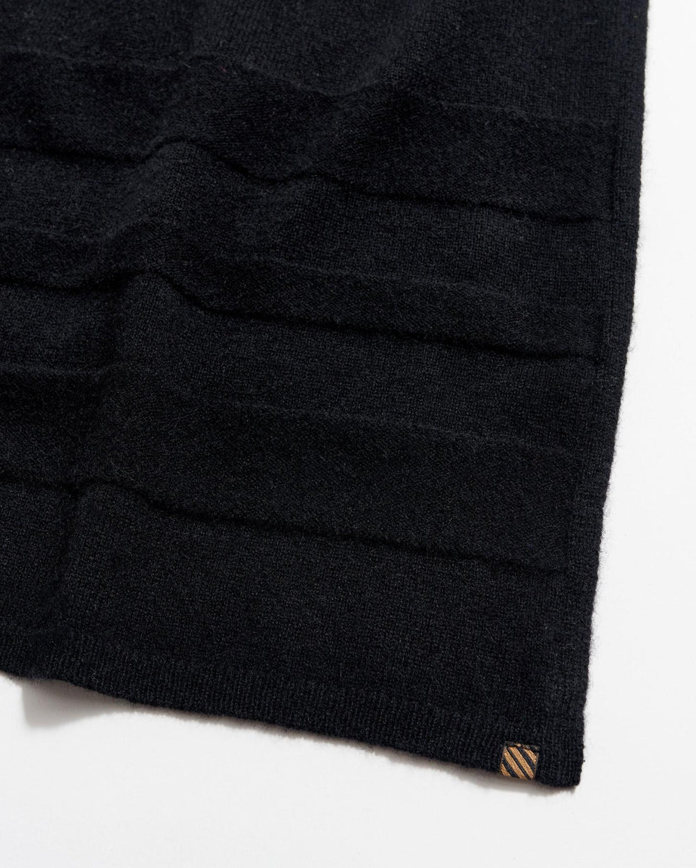 Women Cashmere Sweater Wrap Black | Billy Reid Accessories