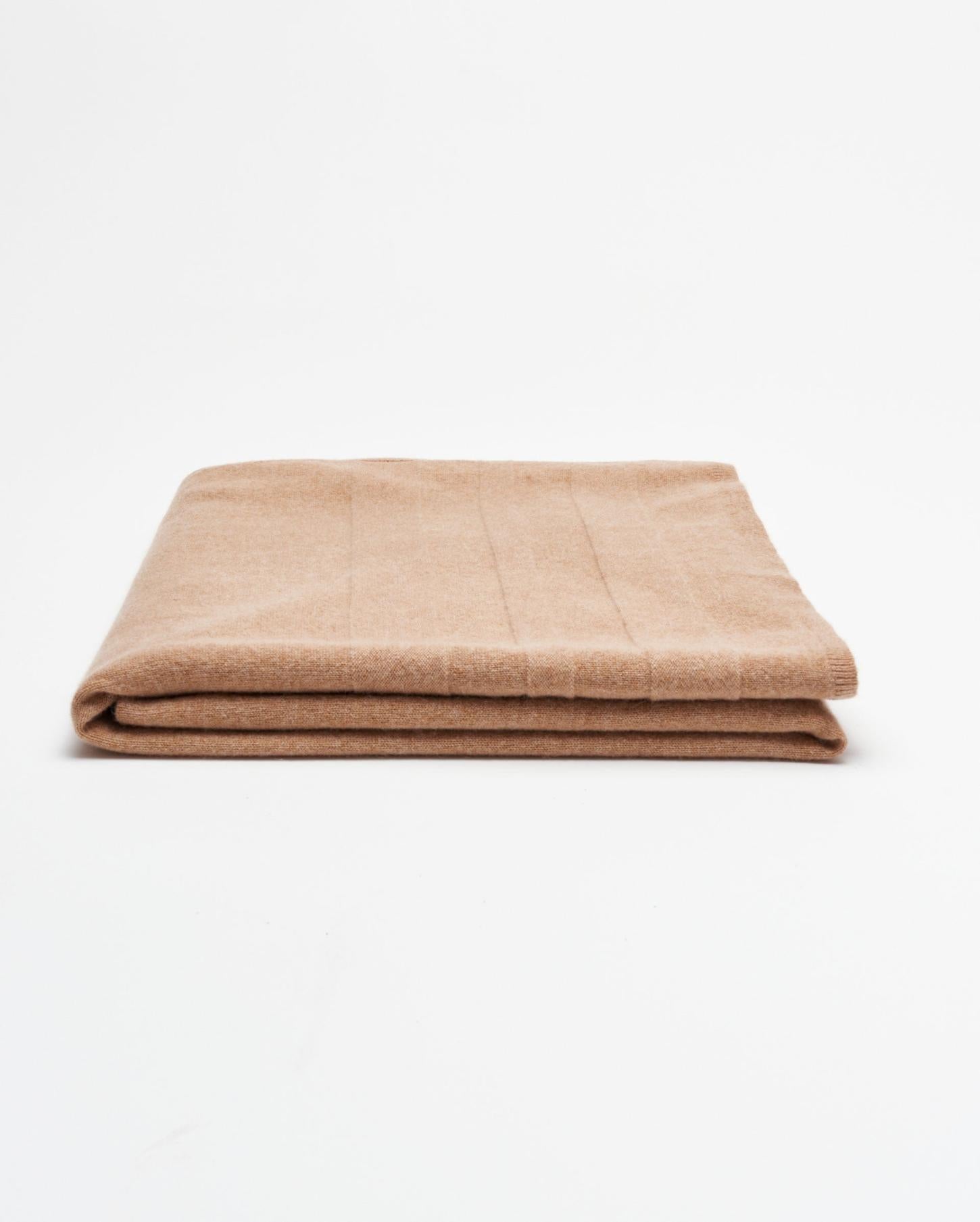 Women Cashmere Sweater Wrap Camel | Billy Reid Accessories