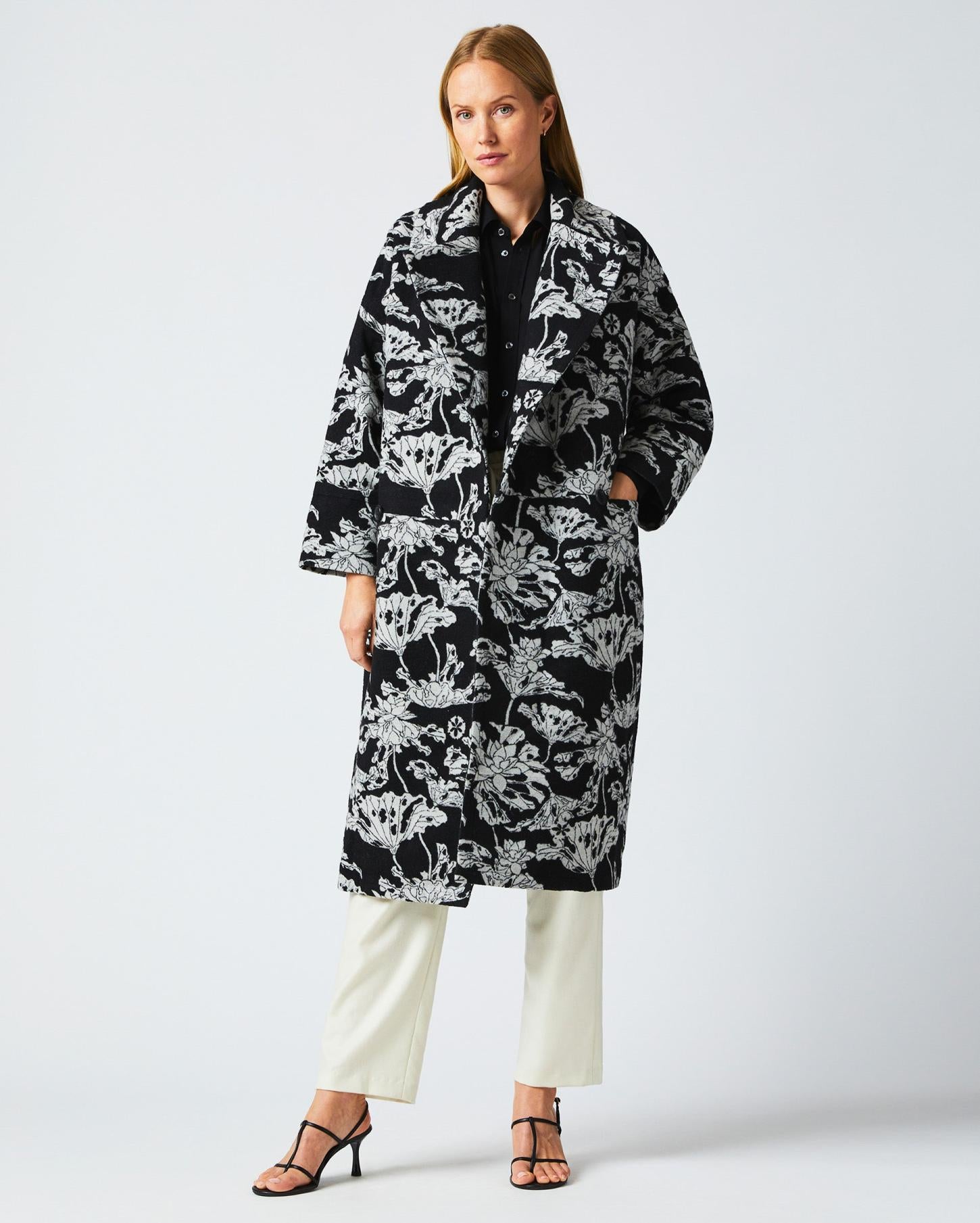 Women Cocoon Coat Custom Black/white | Billy Reid Jackets &amp; Outerwear