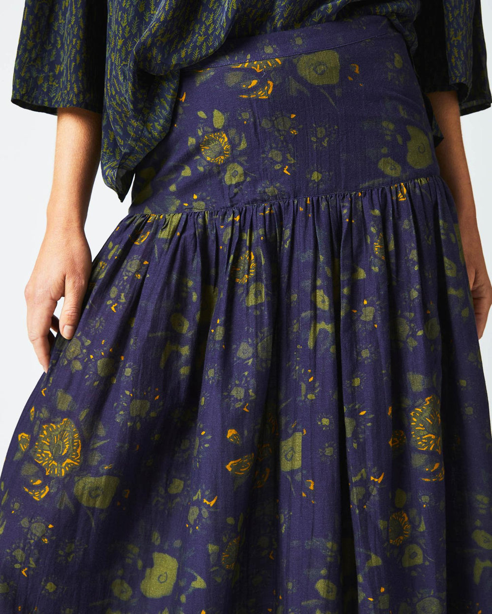 Women Soft Yoke Skirt Navy | Billy Reid Bottoms