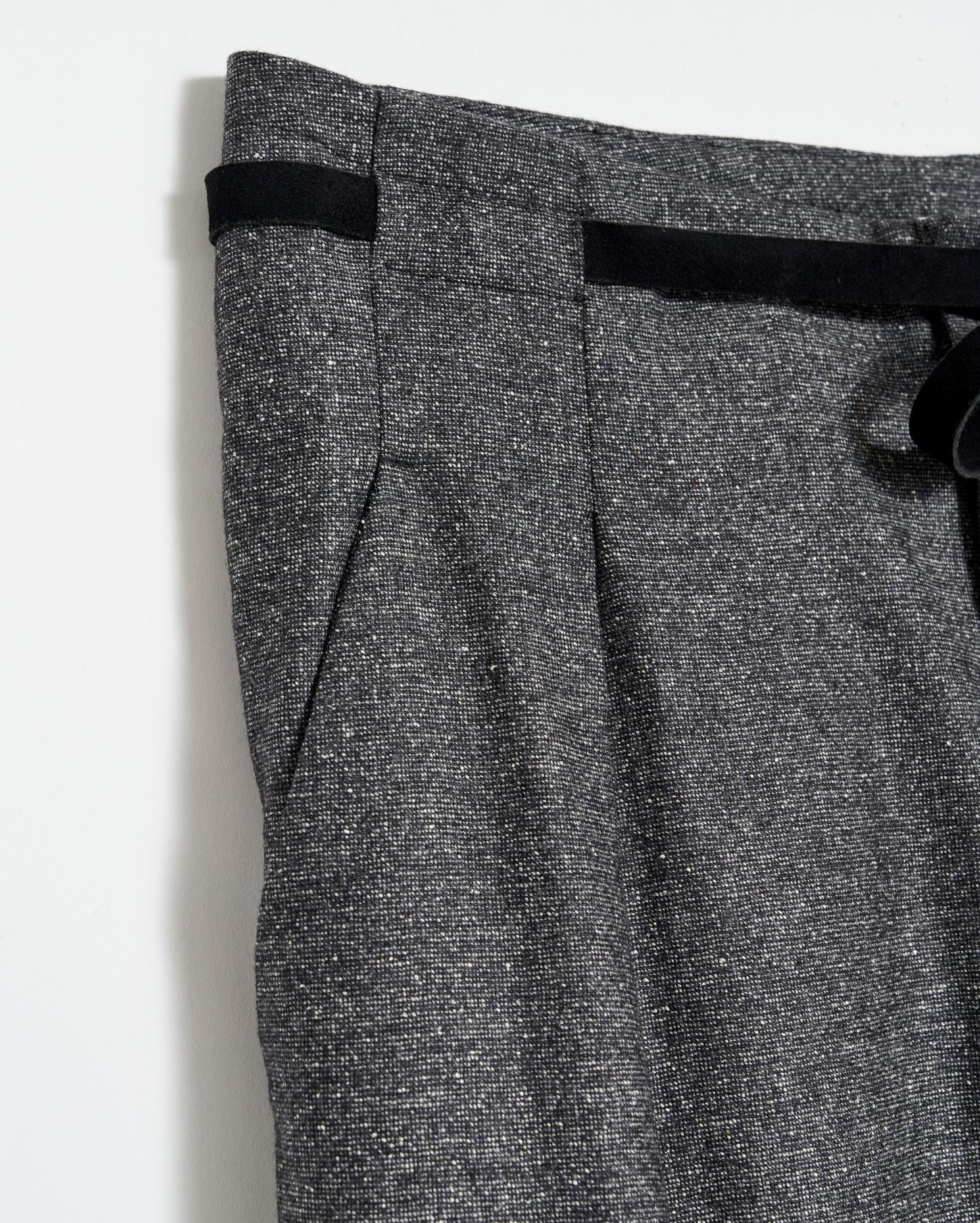 Women Tapered Pleat Pant Charcoal | Billy Reid Bottoms