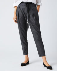 Women Tapered Pleat Pant Charcoal | Billy Reid Bottoms