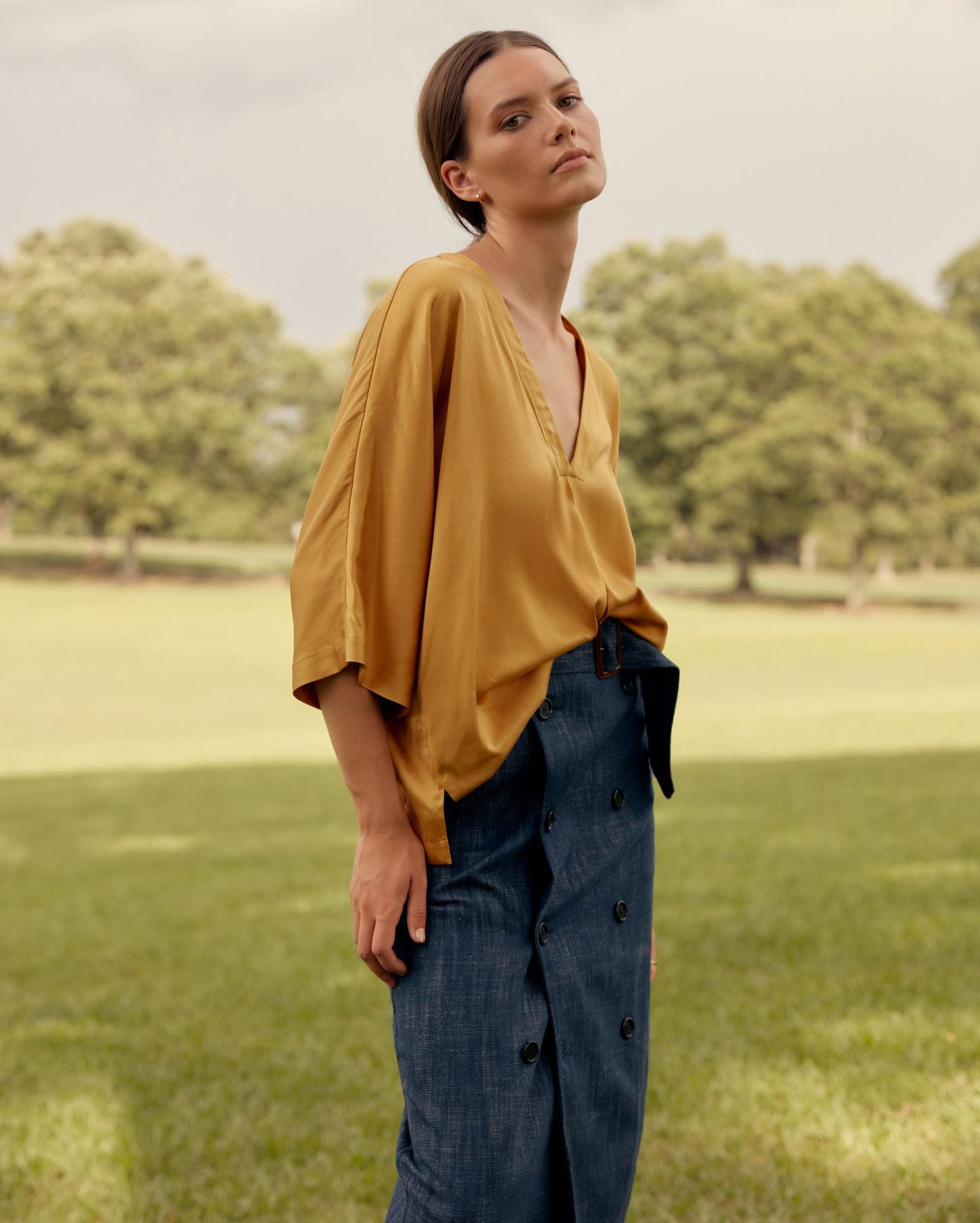 Women V Pleat Blouse Amber Gold | Billy Reid Tops