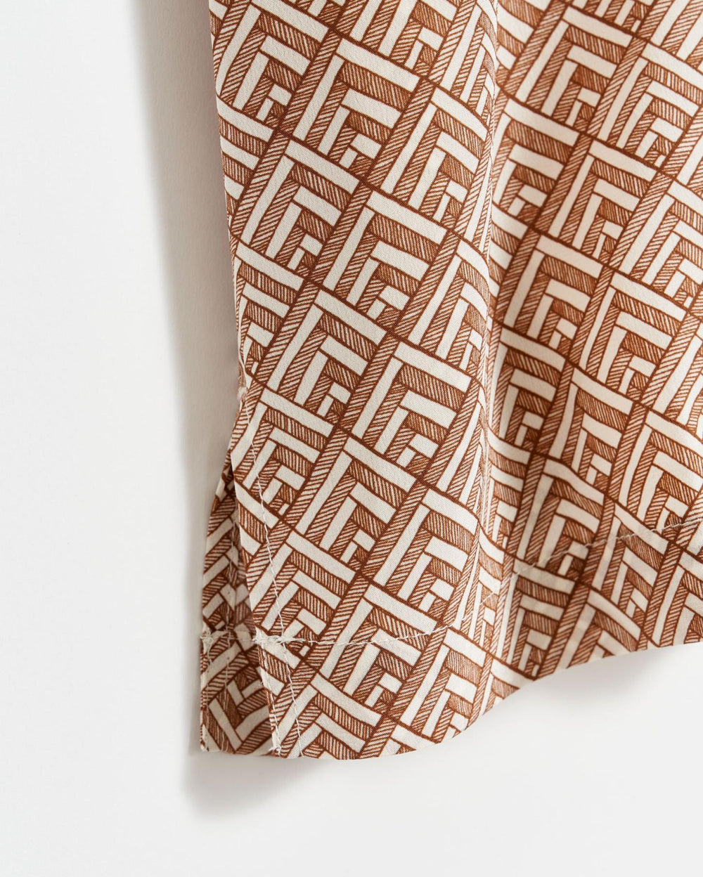 Women V Pleat Blouse Cream/brown | Billy Reid Tops